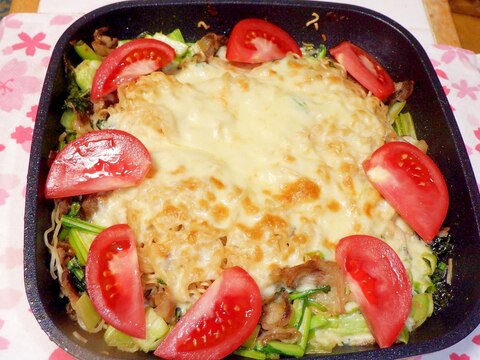 バリ旨 うまかっちゃんでスタミナチーズ焼きラーメン レシピ 作り方 By ひーじゃーまん 楽天レシピ